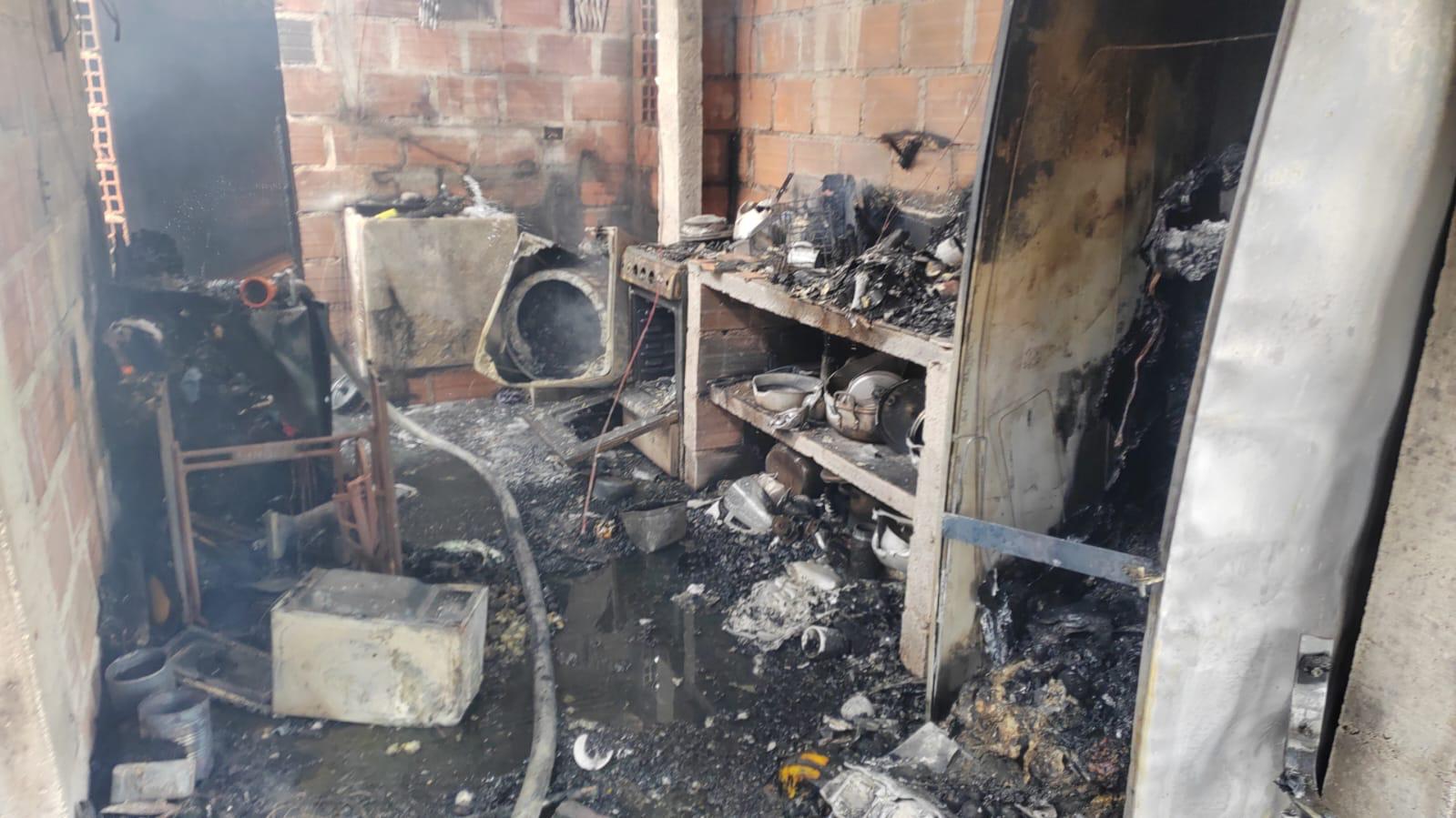 ¡Cuidado en la cocina! Una olla de arroz podría haber causado incendio en Modelia II 5