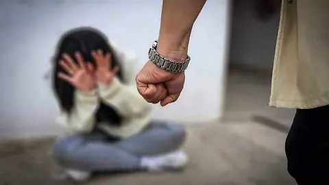 Envían a la cárcel a hombre por abusar de la hija de su expareja 1