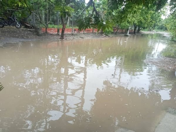Barrio Fátima de Espinal denuncia inundaciones recurrentes por fallas en el canal de Usocoello 3