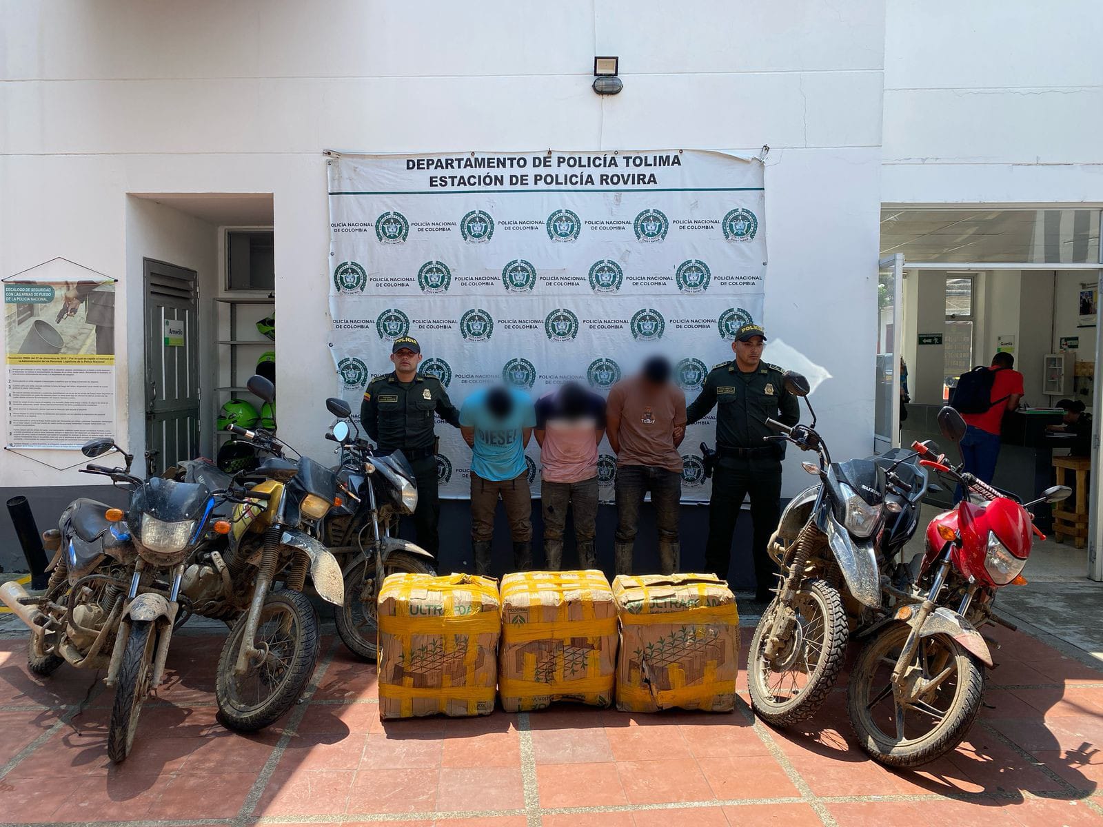 Policía Tolima se incautó de cargamento de marihuana en vías terciarias de Rovira 1