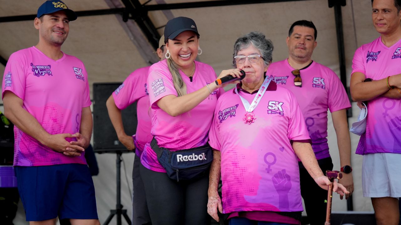 Cinco mil personas participaron en la Carrera 5K del Día de la Mujer 5
