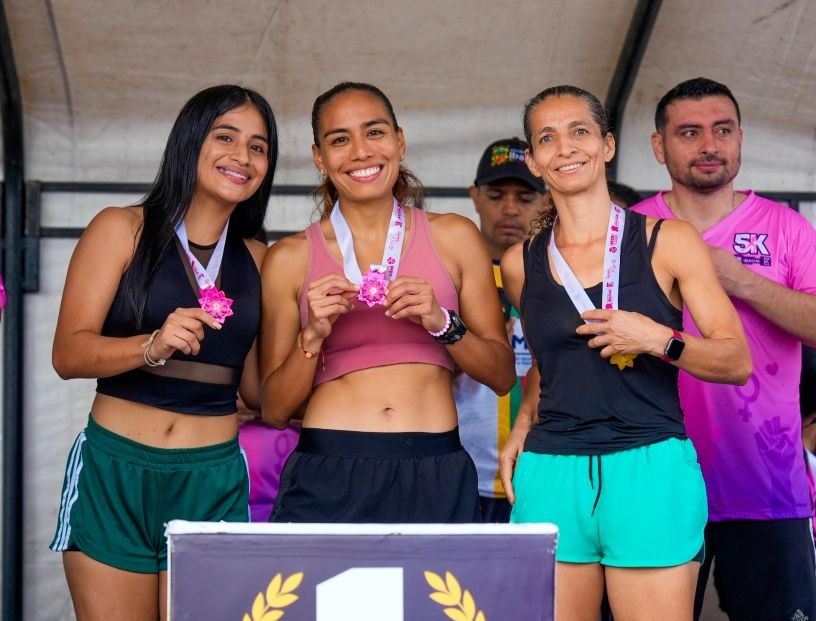 Cinco mil personas participaron en la Carrera 5K del Día de la Mujer 6