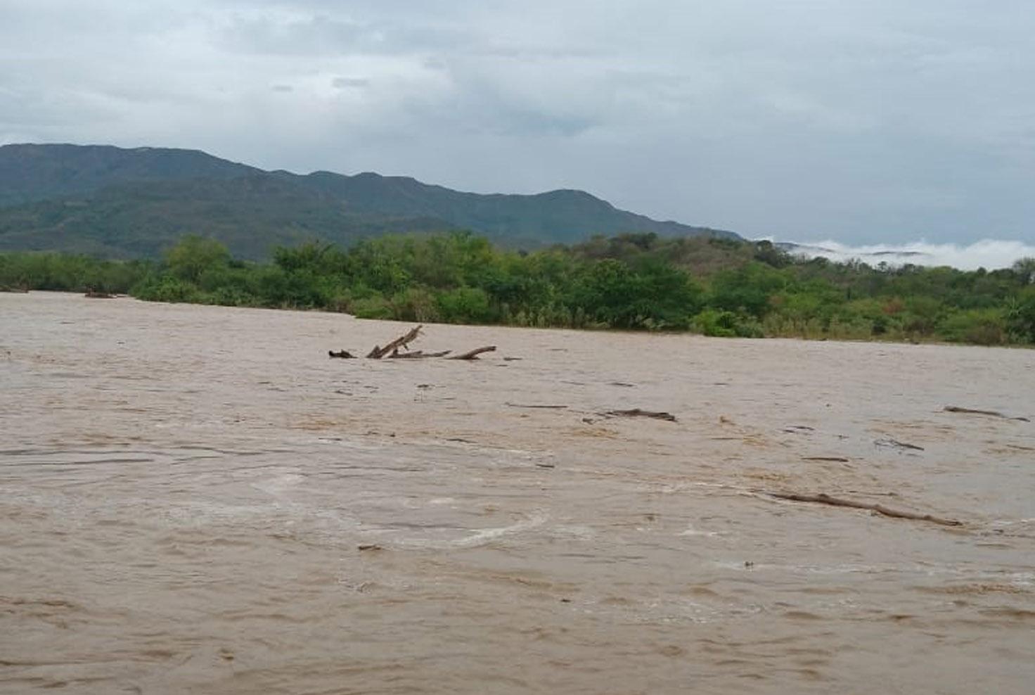 Bajaron las alertas rojas en el Tolima, por deslizamiento y crecientes súbitas 1