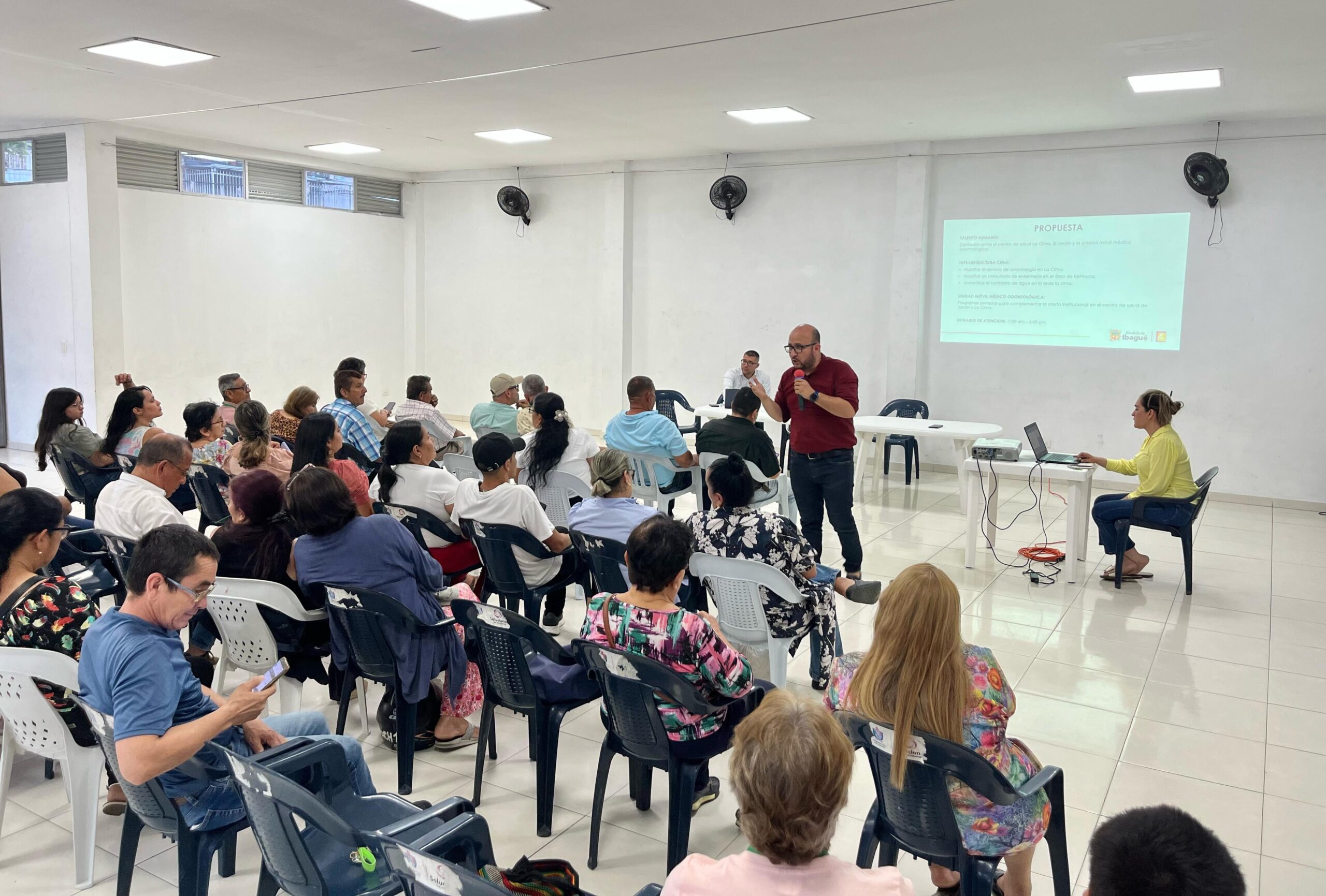 Alcaldía socializó el proyecto del centro de salud de El Topacio que beneficiará a la comuna Ocho 3