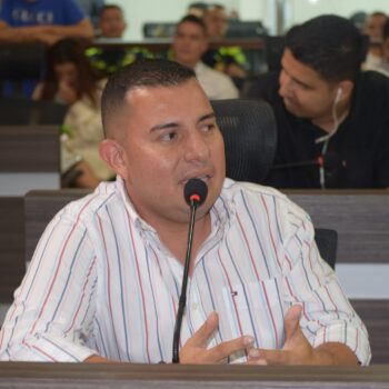 Concejal Víctor Ortiz pide a los ibaguereños vacunarse contra la fiebre amarilla y portar el carnet 3