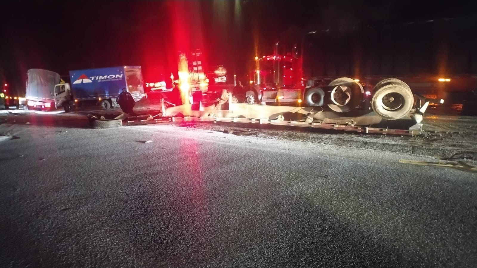 Habilitan la vía Ibagué-Cajamarca-Calarcá tras cierre total por grave accidente de tránsito que dejó un muerto 1