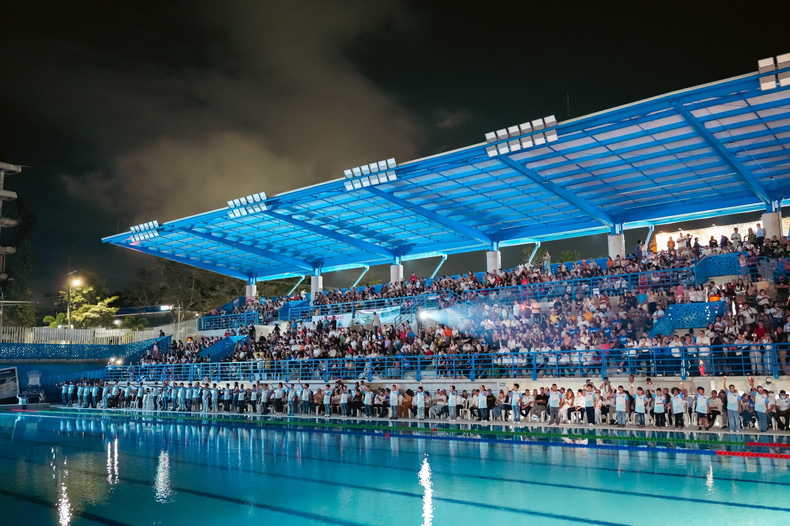 Alcaldesa Johana Aranda entregó las renovadas Piscinas Olímpicas de la 42 8