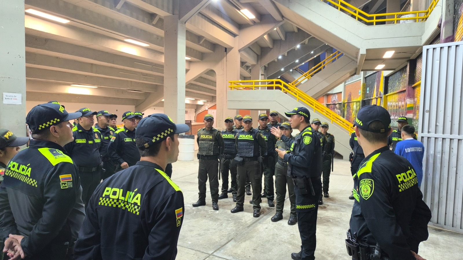 Más de 300 uniformados garantizaran la seguridad en el Estadio Manuel Murillo Toro. 1