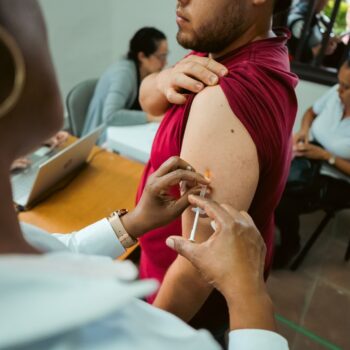 Sigue vacunación masiva contra la fiebre amarilla en Ibagué 3