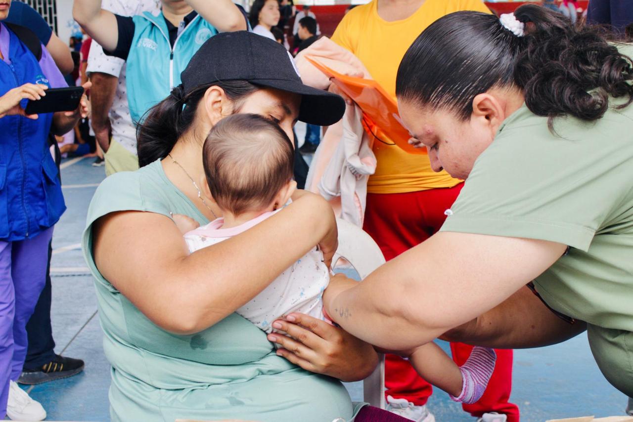 MinSalud prioriza la protección de la niñez e insiste en la vacunación contra fiebre amarilla 1