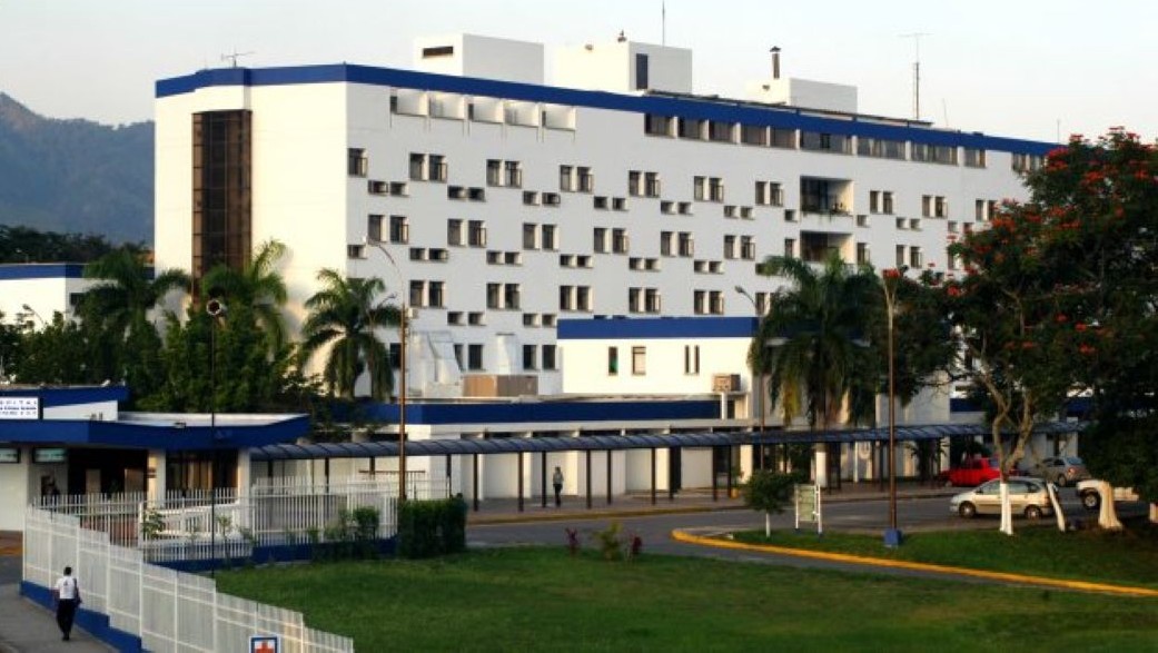 Gobernadores alertan riesgo: Hospitales públicos en cuidados intensivos 1