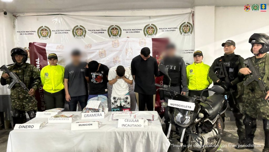 Judicializados 3 presuntos responsables del crimen de un policía en Carmen de Apicalá 1