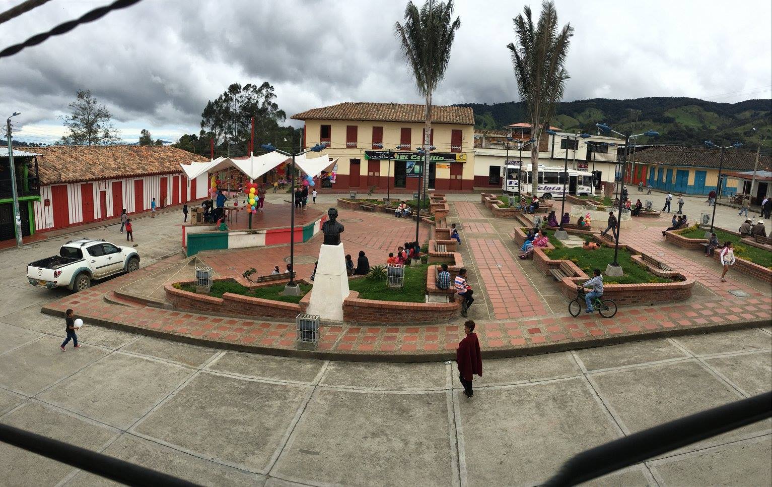 Procuraduría formuló cargos a exdocente de Roncesvalles por conducta inapropiada con una menor de 14 años 1