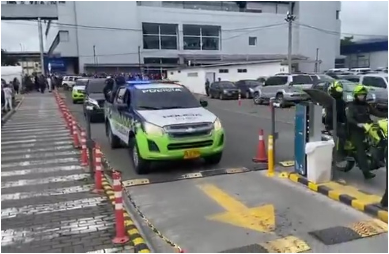 Trasladan al búnker de la Fiscalía a adolescente judicializado por atentado a senador Miguel Uribe 1