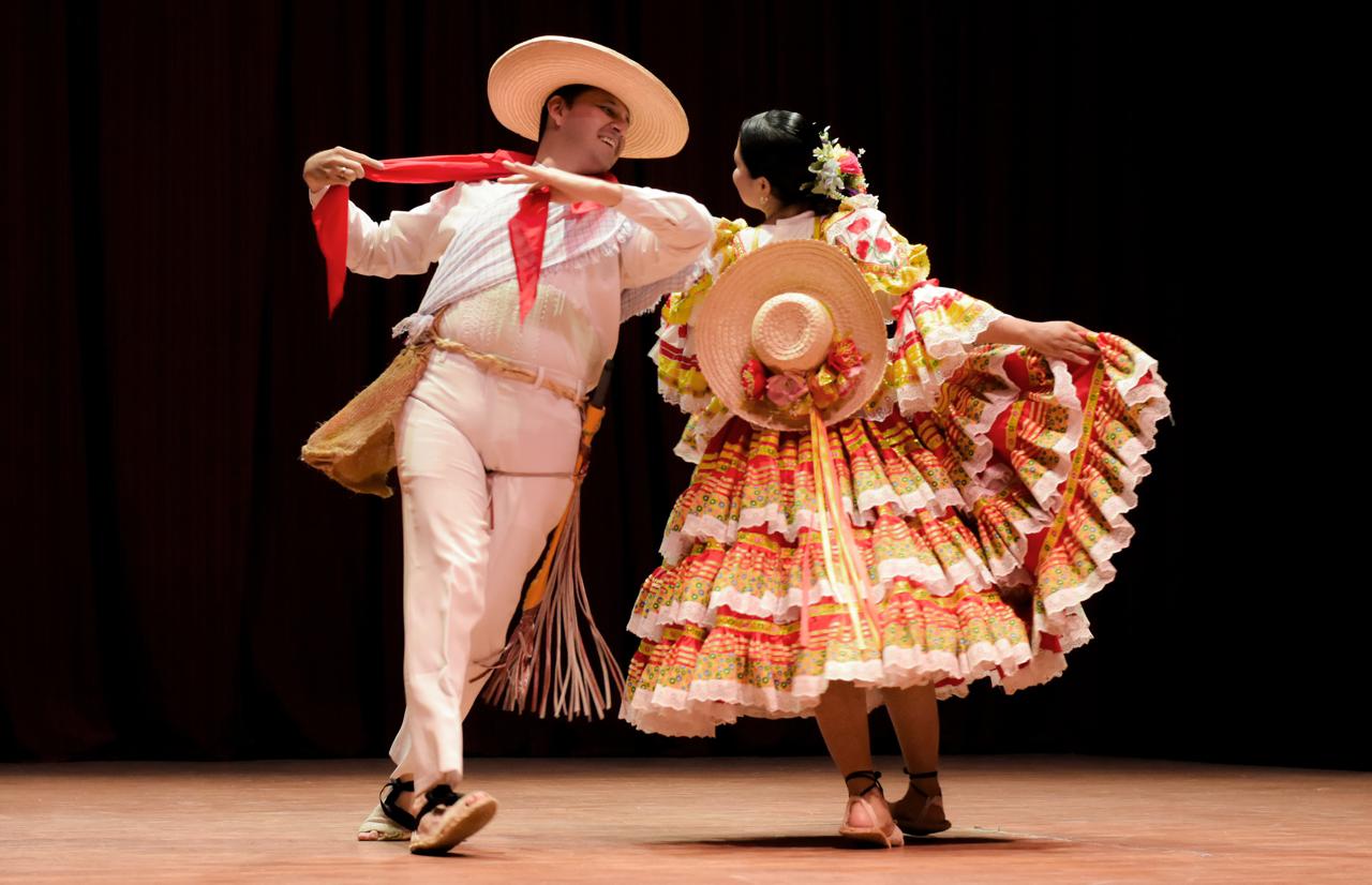 Este miércoles será el lanzamiento del 51 Festival Folclórico Colombiano en el Teatro Colón de Bogotá 1