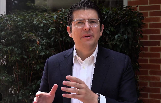Fiscalía tiene su poder celular de menor que disparó contra Miguel Uribe 1
