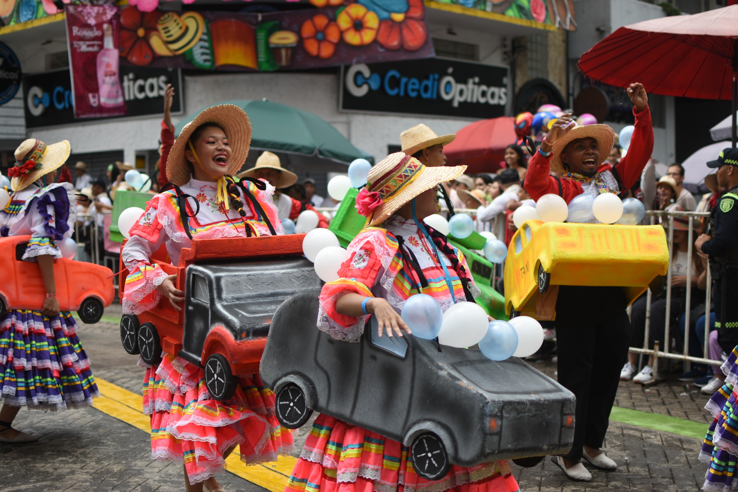 Alcaldía tendrá puntos seguros rosa durante el desfile de San Juan 1