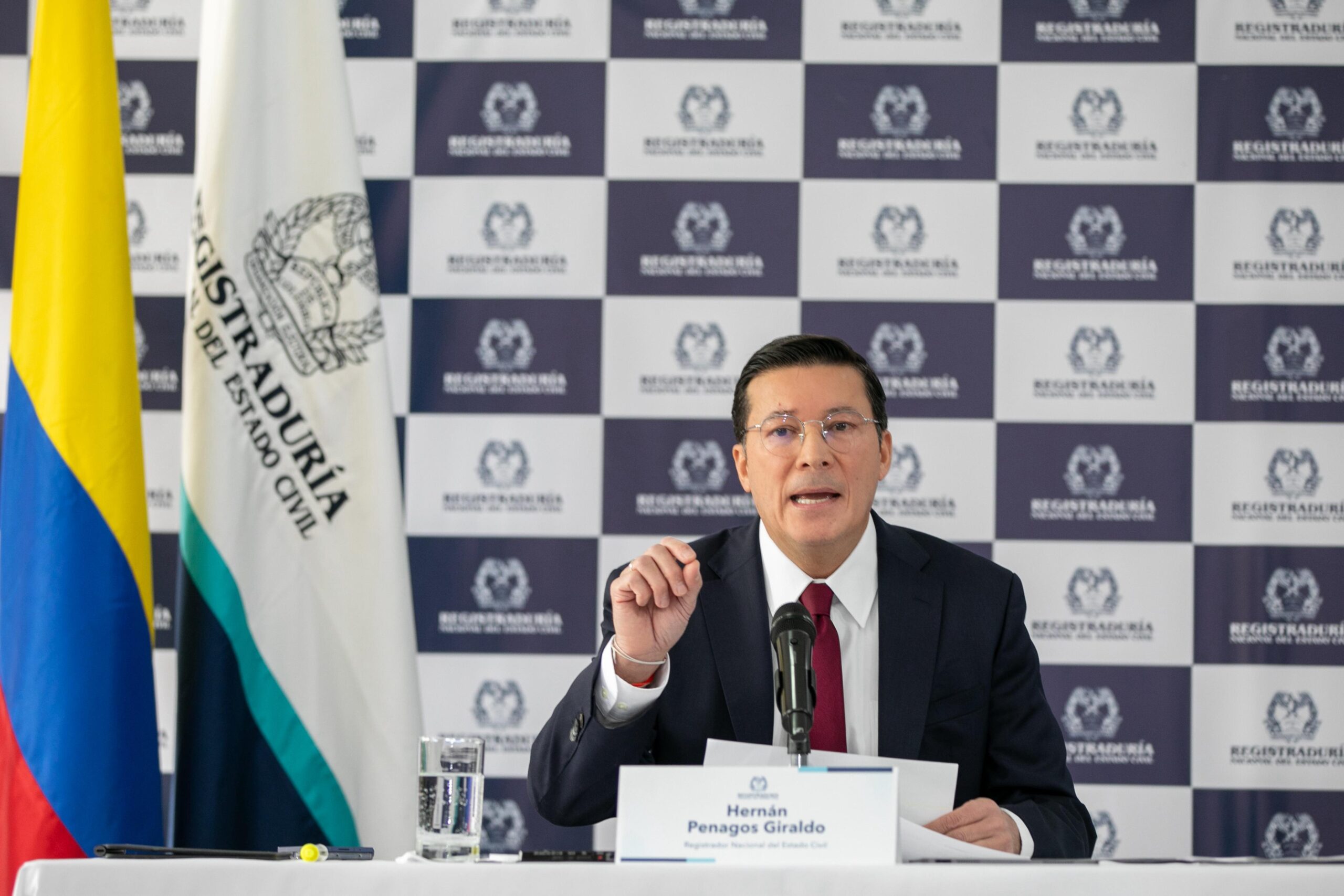Registrador Hernán Penagos dejó en manos de las Altas Cortes la consulta popular 1