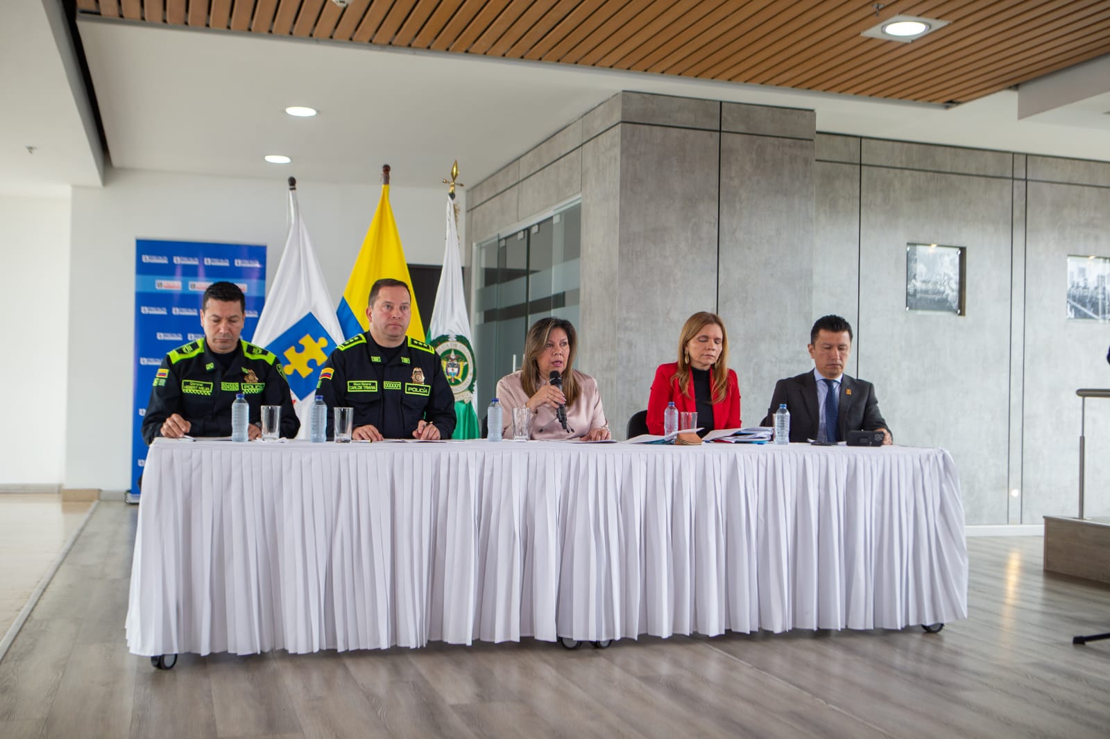 Equipo de 251 funcionarios de Fiscalía y Policía avanza en recolección de material probatorio del atentado de Miguel Uribe 1