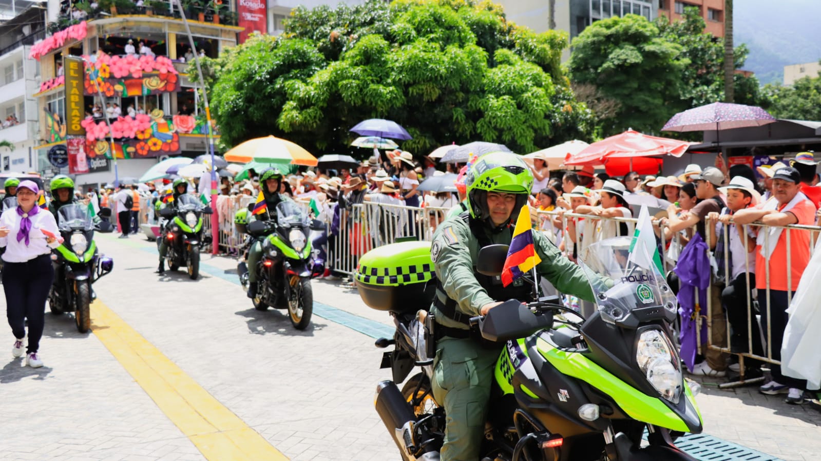 Más de 2.564 uniformados acompañarán a propios y turistas durante el Festival Folclórico Colombia 1