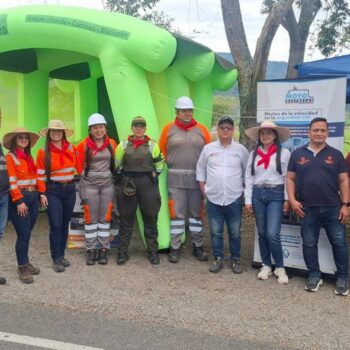 La Policía da la bienvenida a turistas y viajeros que llegan al Tolima para las fiestas de San Juan 2