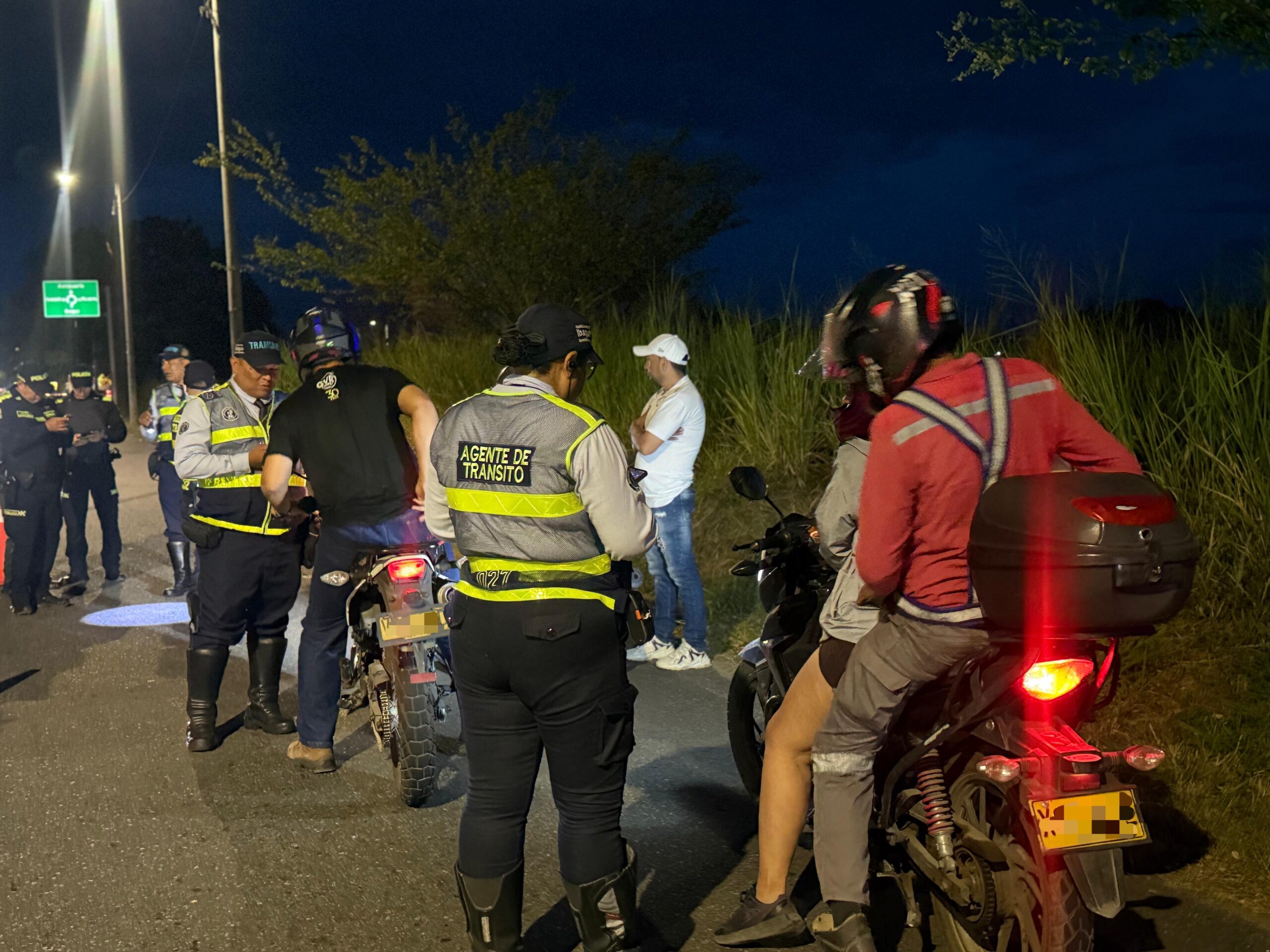 94 conductores sancionados y 13 vehículos inmovilizados en operativos contra piques ilegales en Ibagué  1