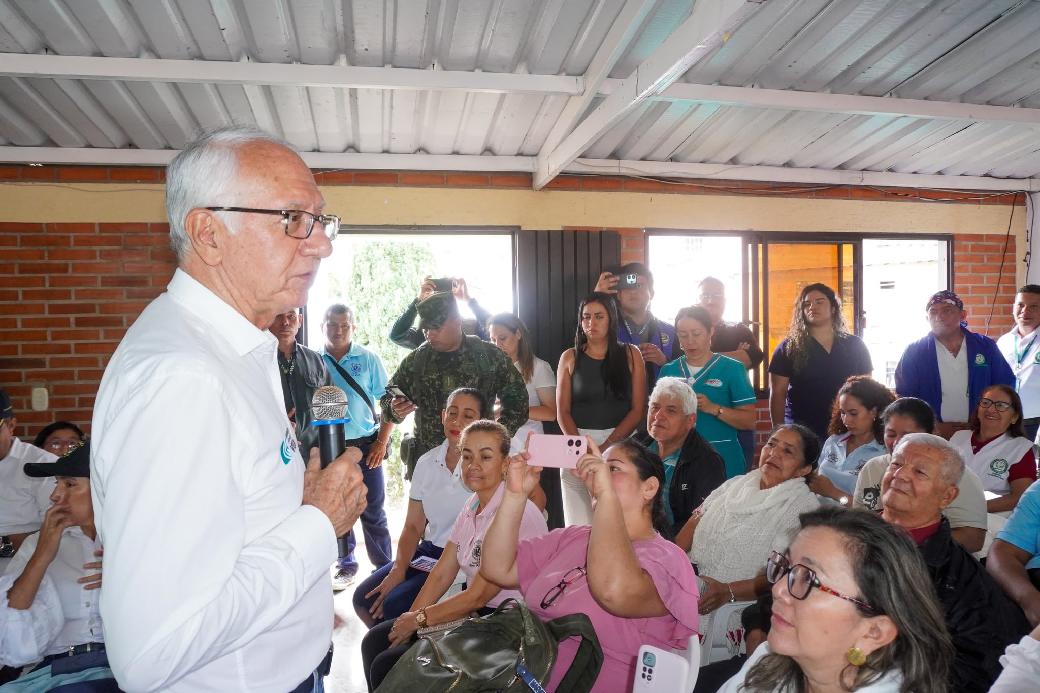 "Dicen que no hemos hecho nada, pero hemos invertido $389 mil millones”: Jaramillo defiende inversión en salud del Tolima 1