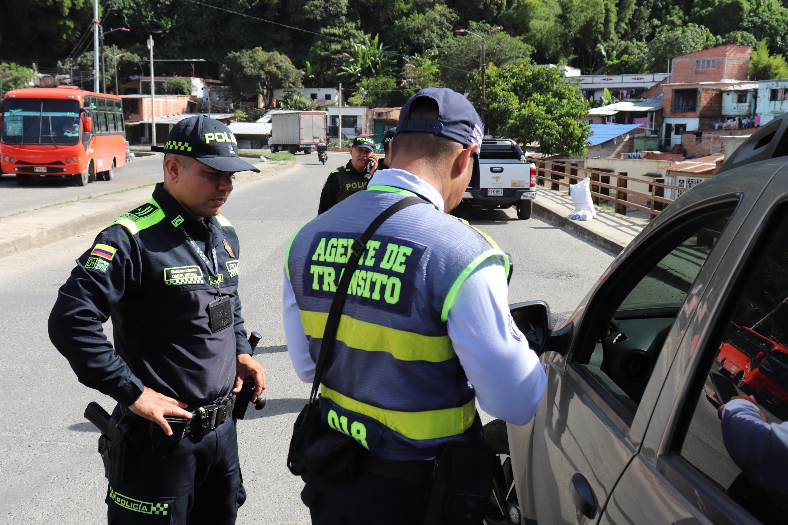 Nueve accidentes y 13 lesionados dejó el puente de San Pedro en Ibagué 1