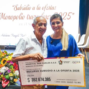 Gobernadora del Tolima entregó $8.600 millones en subsidio para aliviar deudas de 23 hospitales públicos 3