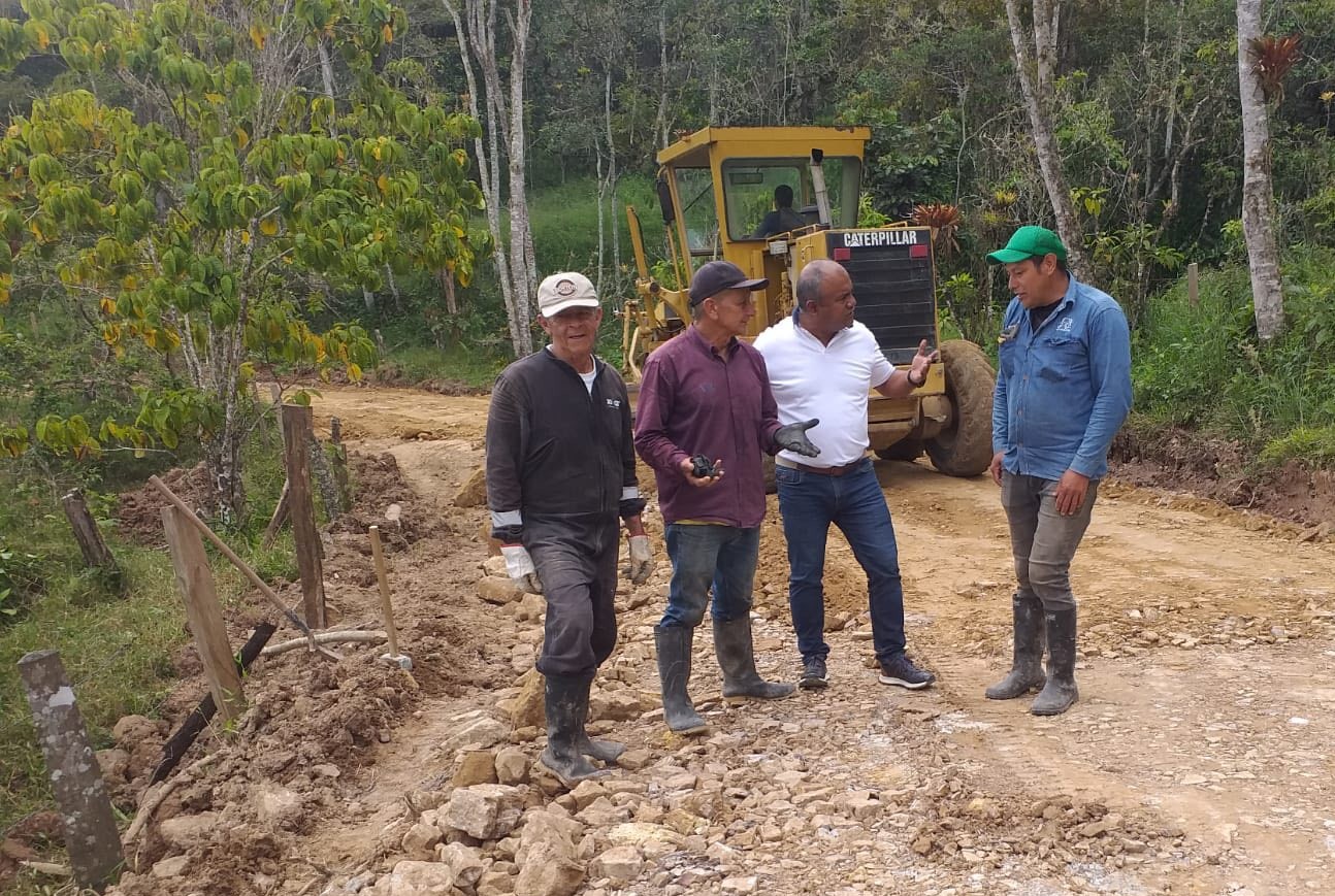 "La recuperación de la vía Icononzo–Melgar avanza en un 70% : Alcalde 1