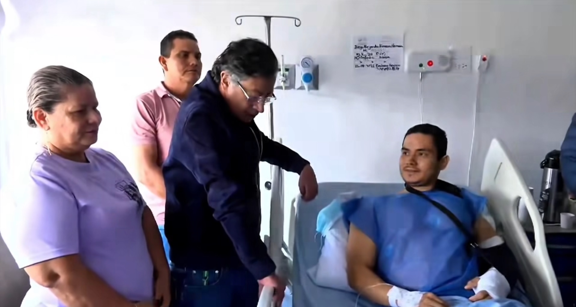Chicoral recibió con lágrimas al patrullero Diego Alejandro, sobreviviente del ataque al helicóptero en Antioquia 18