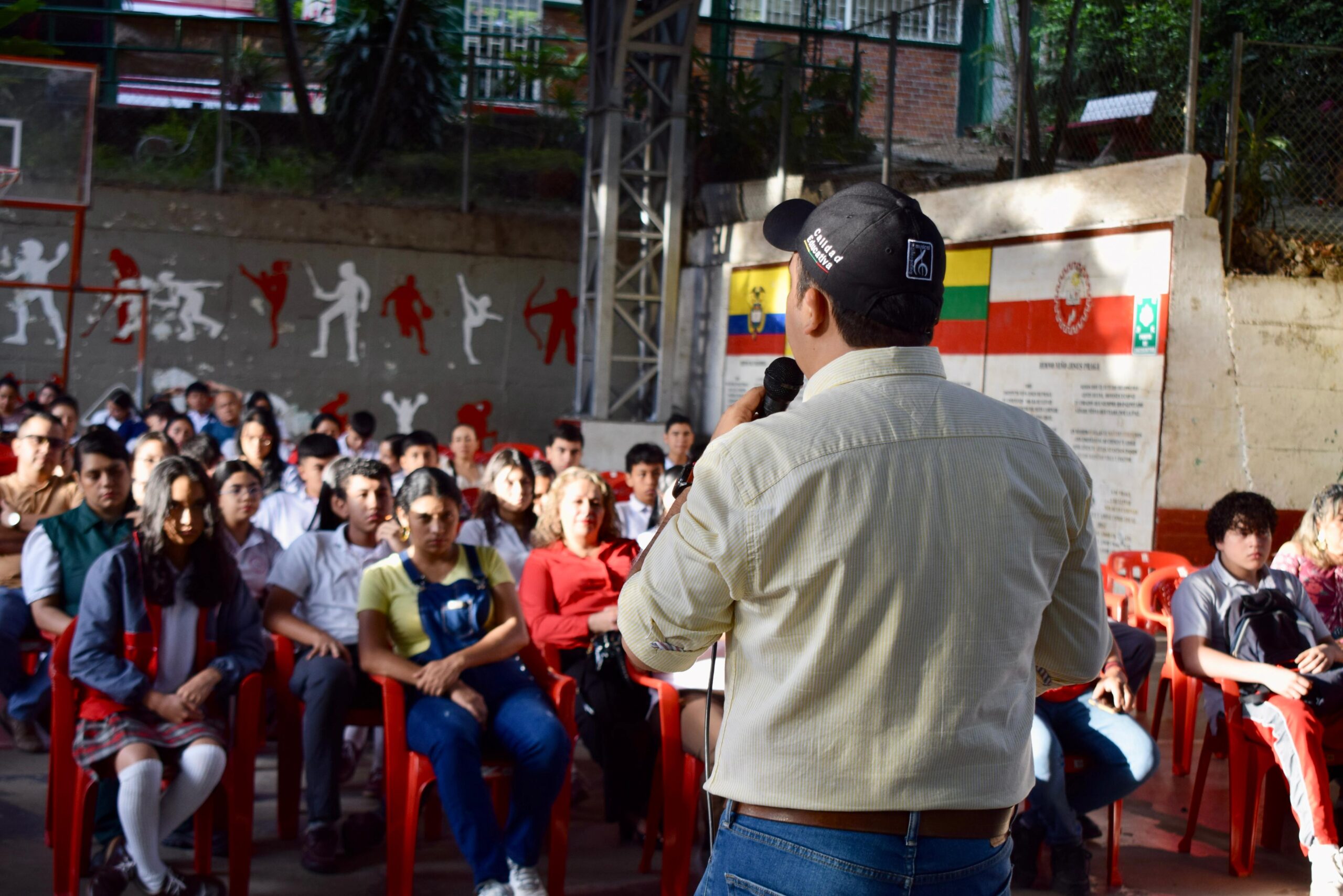 Ibagué contará con la primera institución oficial del país con formación en lengua de señas 2