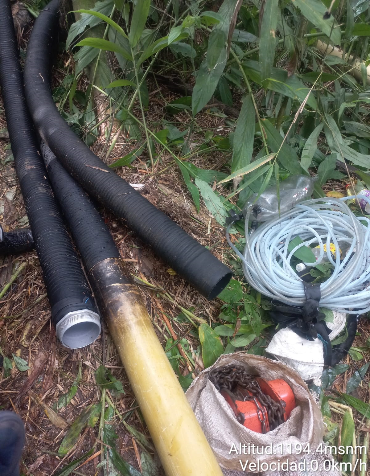 Cortolima y Policía desmantelan minería ilegal en la quebrada La Honda en Líbano 5
