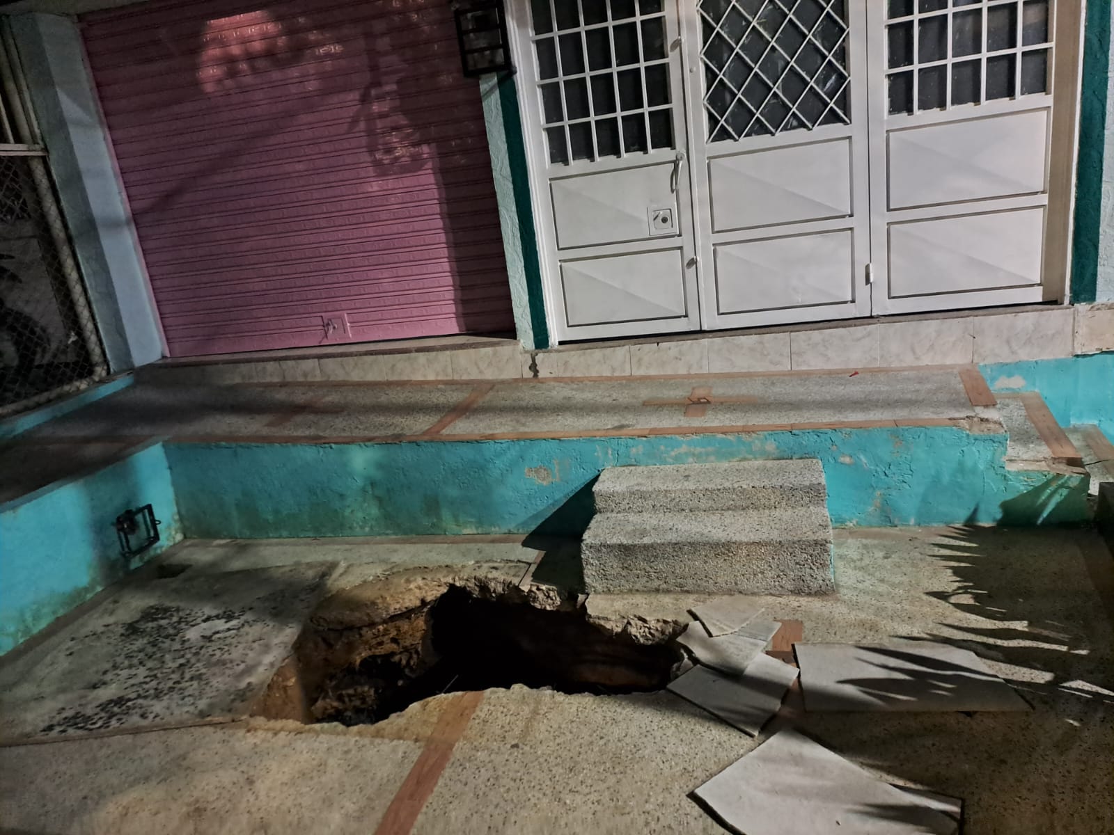Alcantarillado de La Esperanza colapsó tras 41 años sin mantenimiento 1