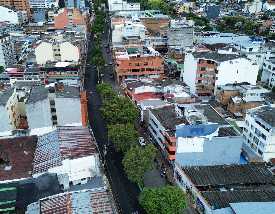 Avanza rehabilitación de la carrera Quinta: ya están listos dos kilómetros de vía 1