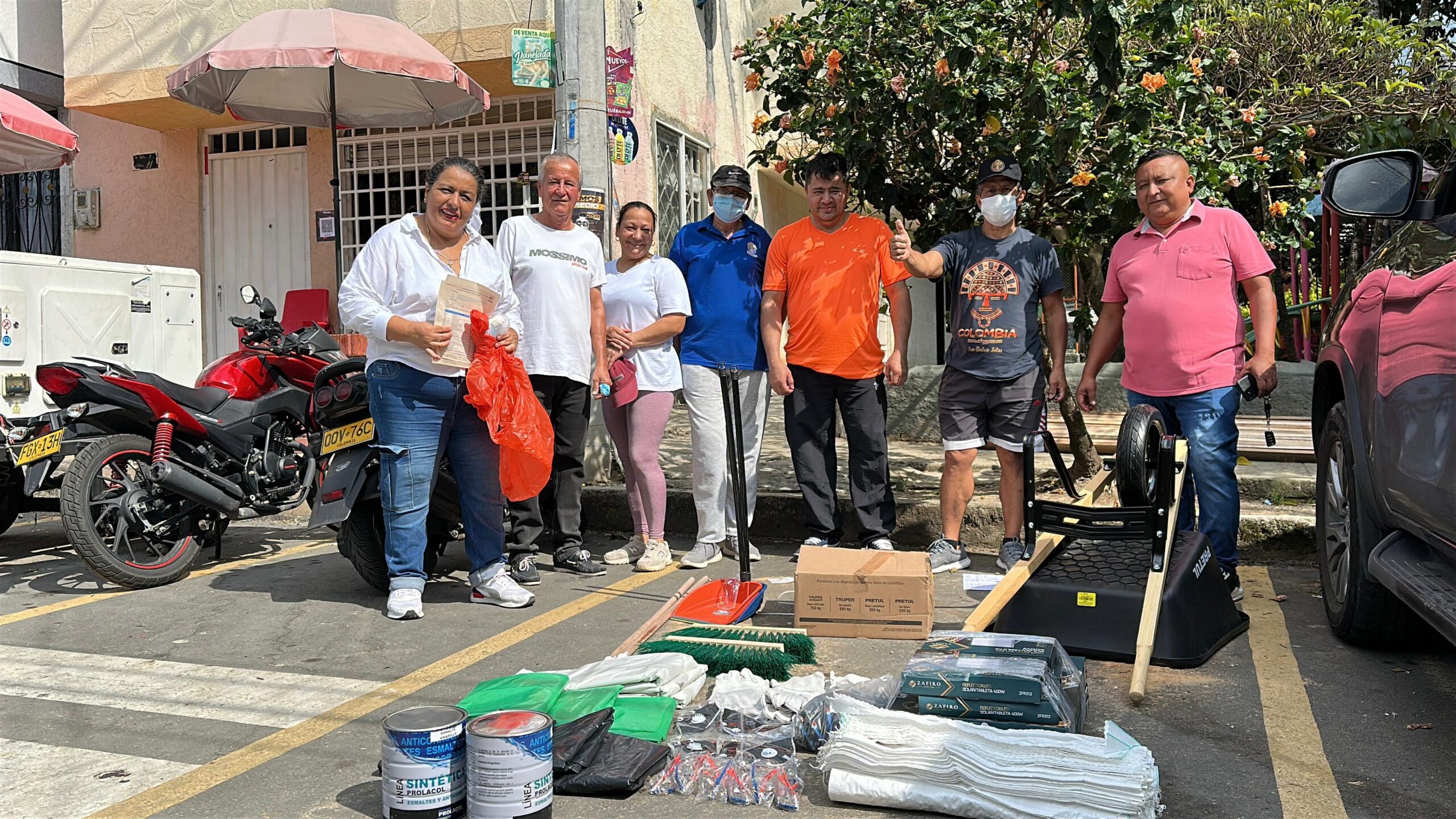 Cortolima entrega materiales y plántulas a ocho Juntas de Acción Comunal de Ibagué para iniciativas sostenibles 1