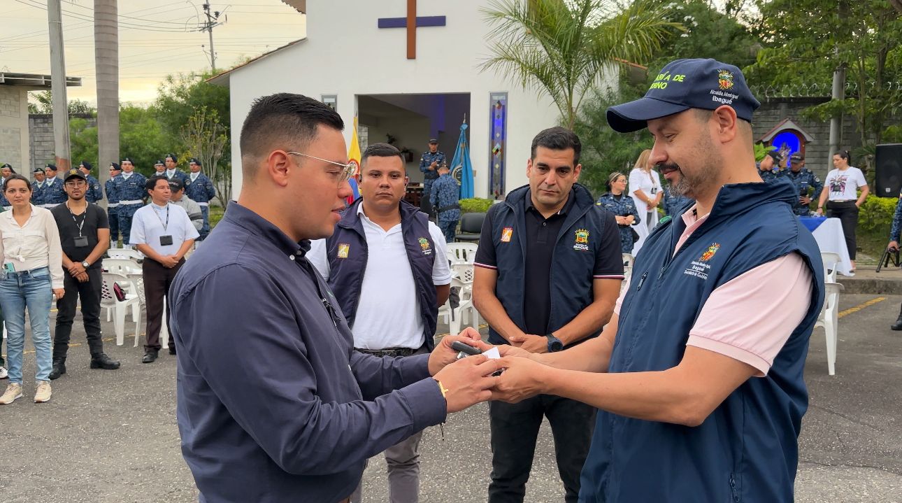 Alcaldía entrega busetones al INPEC para fortalecer seguridad y control en Ibagué 2