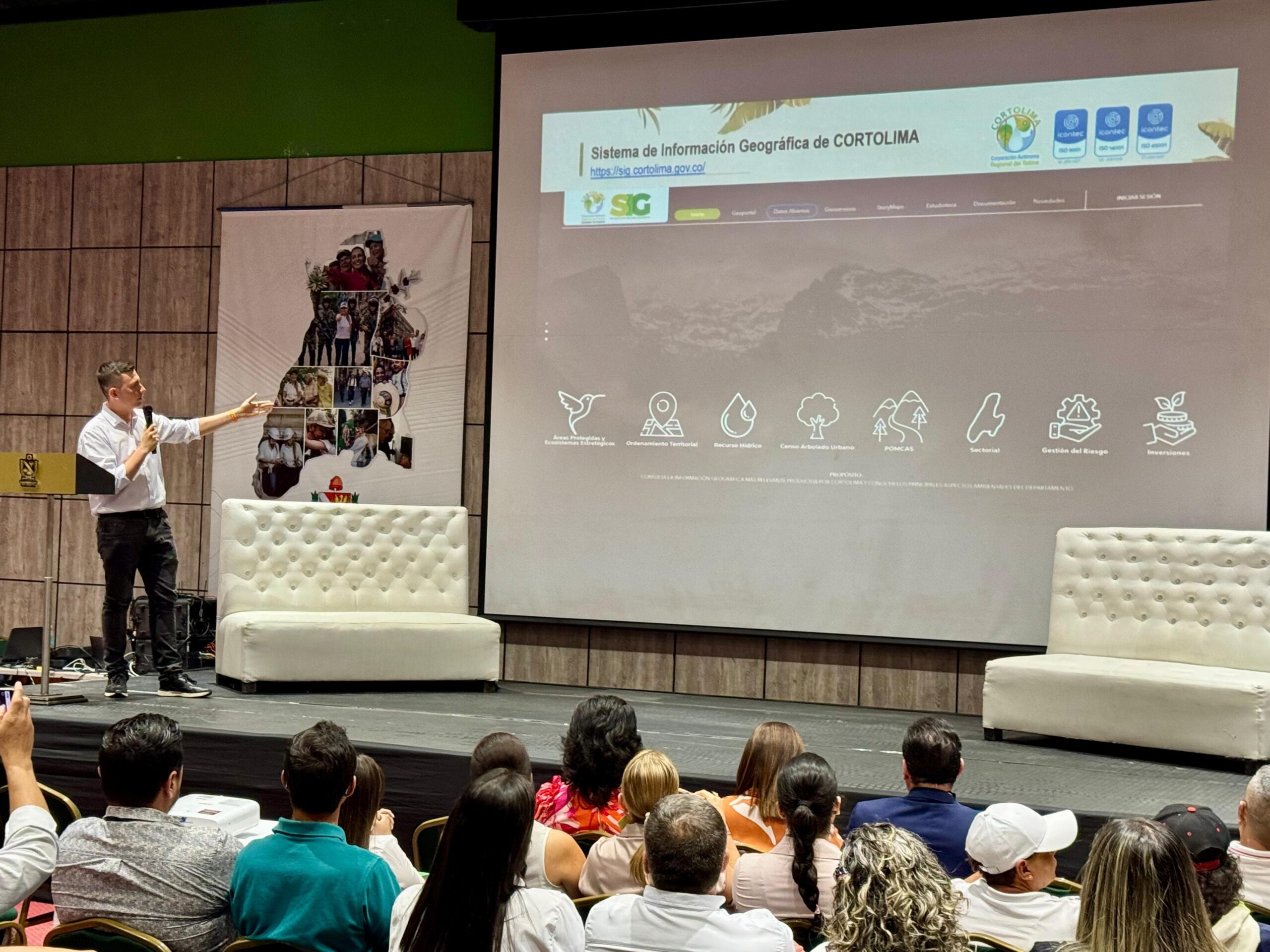 Cortolima presentó avances tecnológicos para fortalecer la gestión ambiental en el congreso minero-energético del Tolima 1