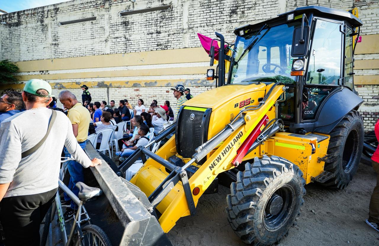 Adiós al barro y las aguas negras: histórica inversión llega a Venadillo 5