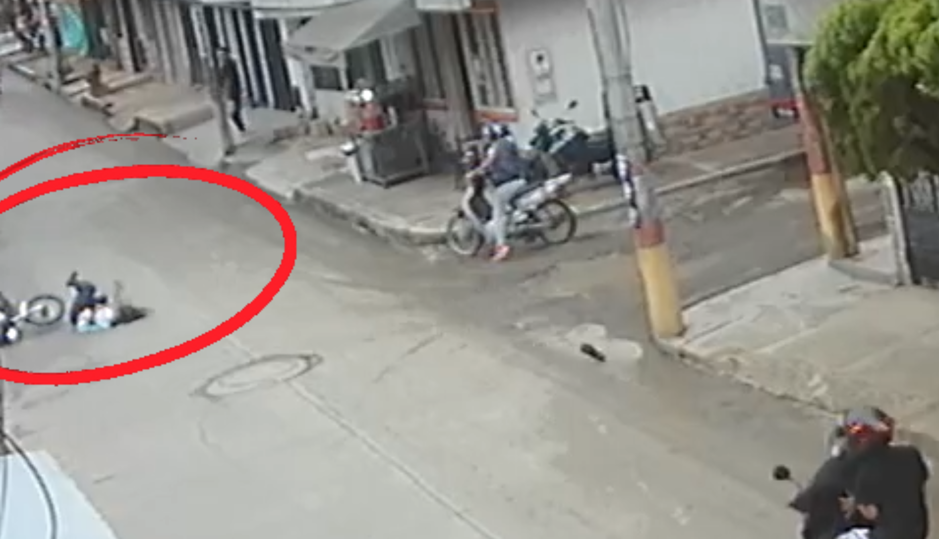 Moto con dos menores atropella a adolescente en el barrio Modelia de Ibagué 1