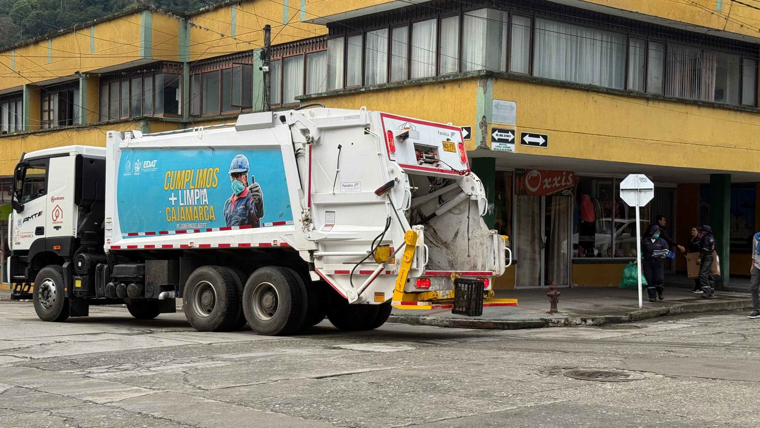 ¡Se destraba crisis de basuras en Cajamarca! Levantan bloqueo y normalizan recolección tras acuerdo en Ibagué 1