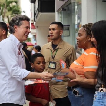 “No podemos seguir peleando por ideología mientras la gente espera soluciones”: Galán 8