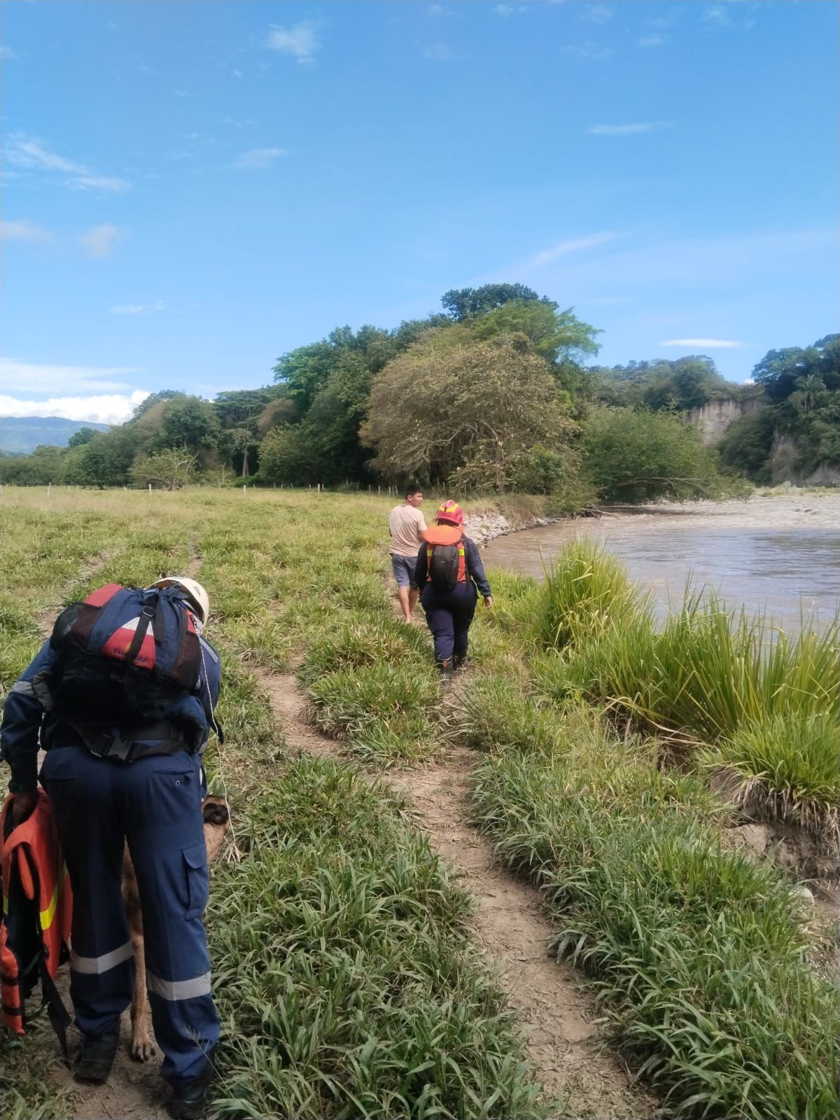 Intensifican búsqueda de adulto mayor en el río Combeima y hallan sin vida a joven desaparecido en Prado 5