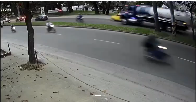 Video de accidente en Mirolindo reabre versiones sobre choque entre taxi y carrotanque 1