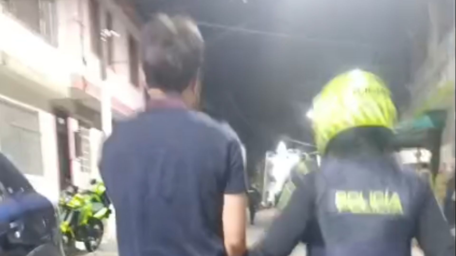 Capturado profesor por presunto caso de acoso hacía una estudiante 1