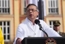 Petro respalda suspensión de la recolección de firmas para la Asamblea Constituyente 21