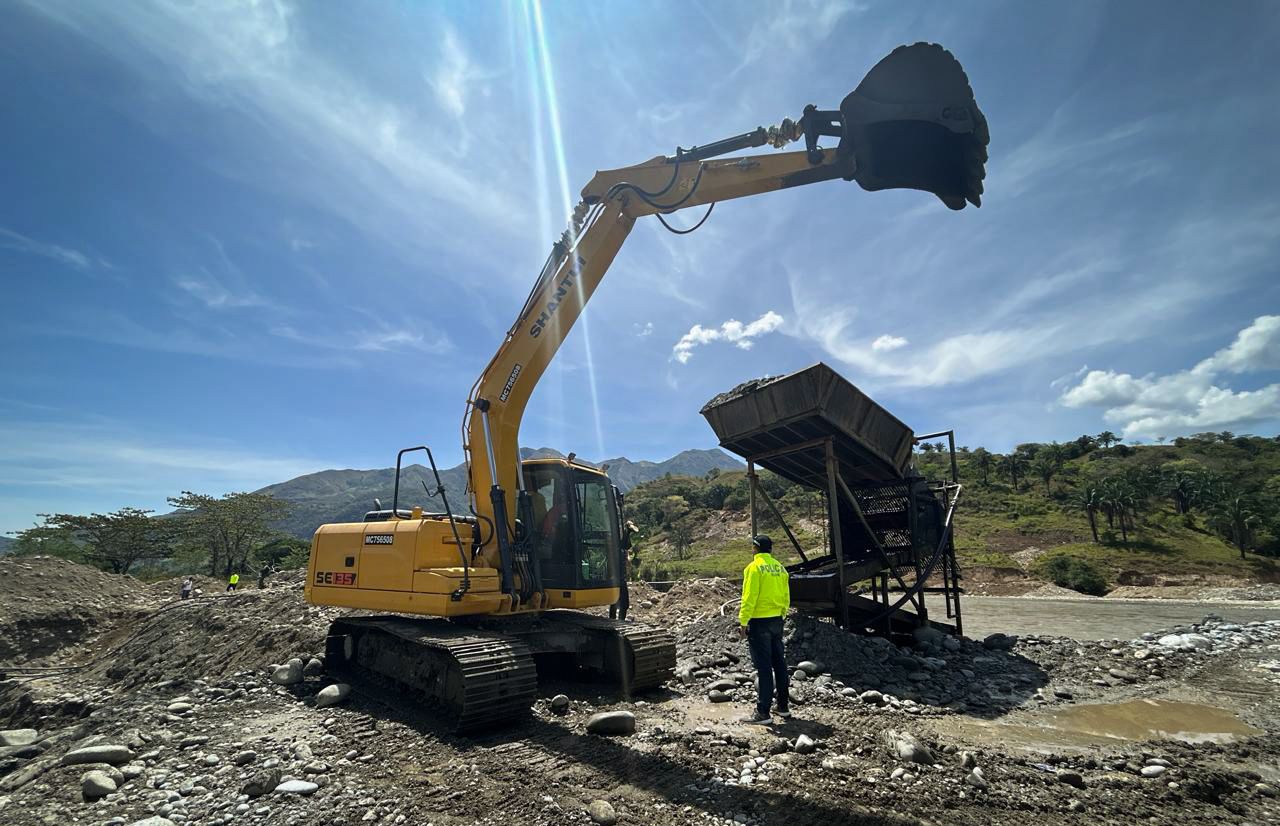 Alcalde de Ataco reconoce impacto de la minería ilegal en seguridad y turismo 1