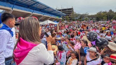 Niños en condición de discapacidad participaron en Cabalgata de Caballitos de Palo 5