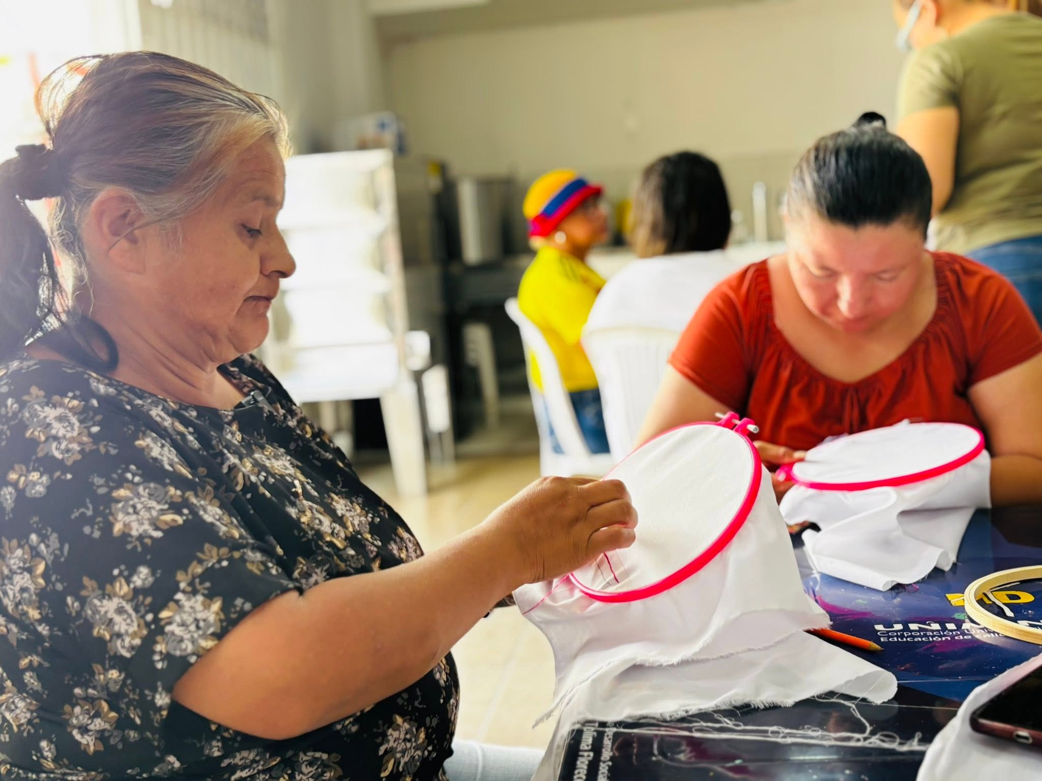 Más de 2.600 cuidadoras podrán acceder a descanso, capacitación y asesoría gratuita en el Tolima 1