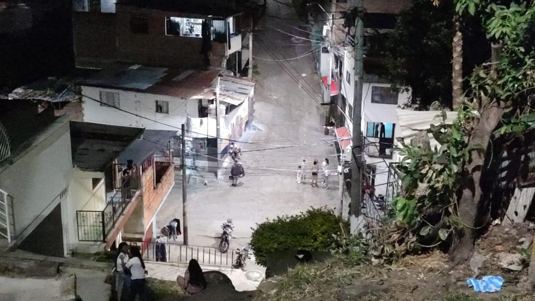 ¡Sicarios atacaron a metros de la Policía! Un muerto y un herido en Ibagué 1